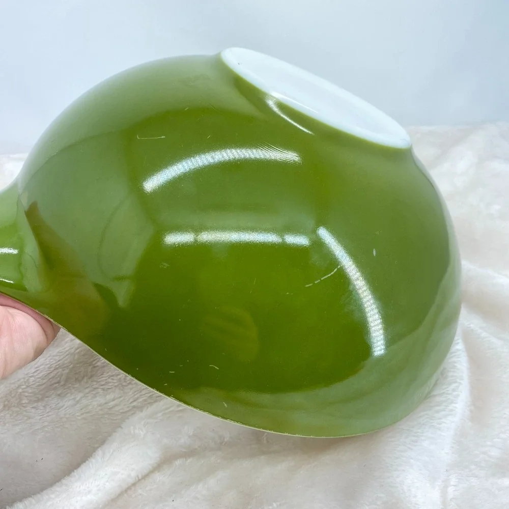 Vintage Pyrex #444 Cinderella Handles Mixing Bowl Avocado Olive Green 4 quart